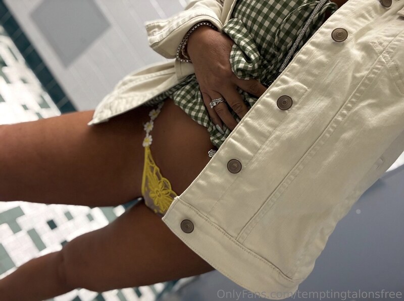 temptingtalonsvip nude photo 12