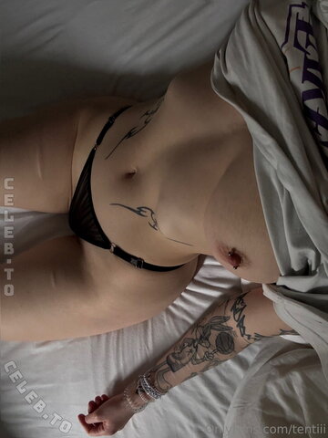 Tentiii nude photo 23
