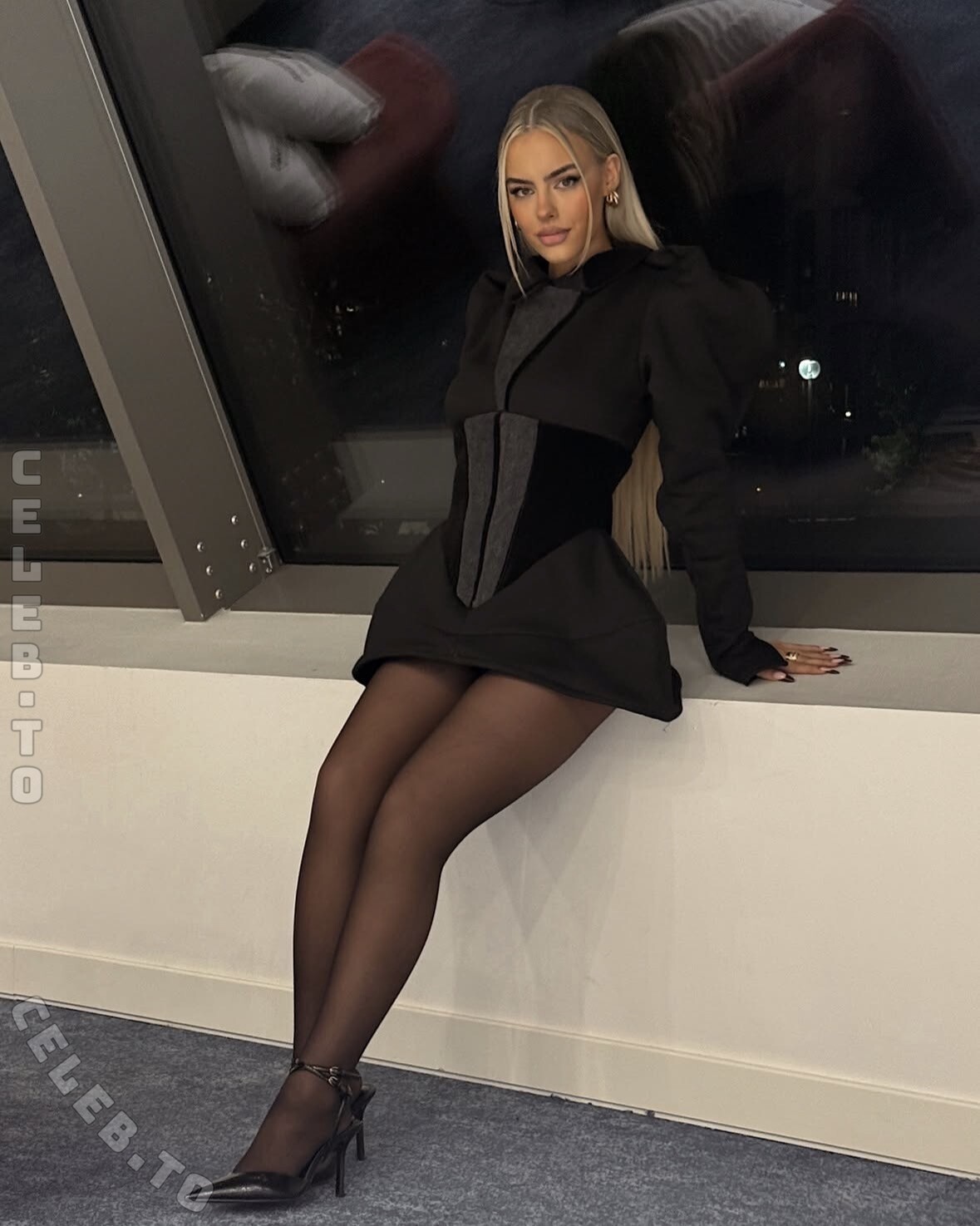 Teodora Popovska nude photo 2