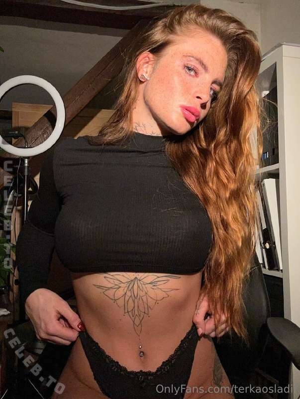 Terka Zrzka nude photo 10