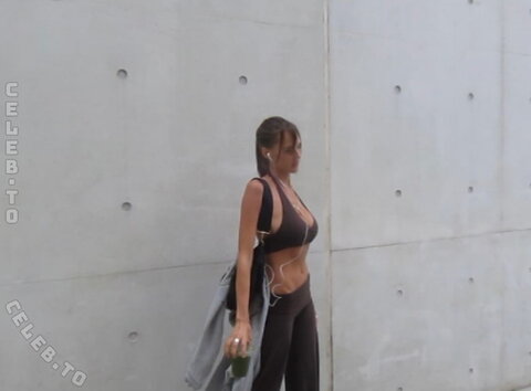 Tess Rose Baldwin nude photo 6