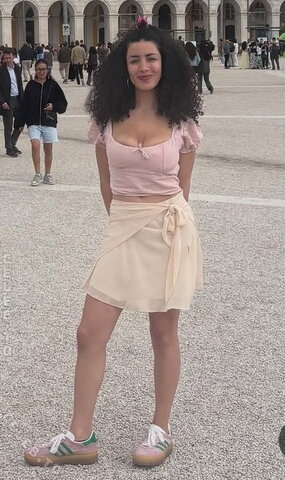 Tessniem Kadiri nude photo 2