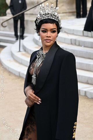 Teyana Taylor nude photo 12