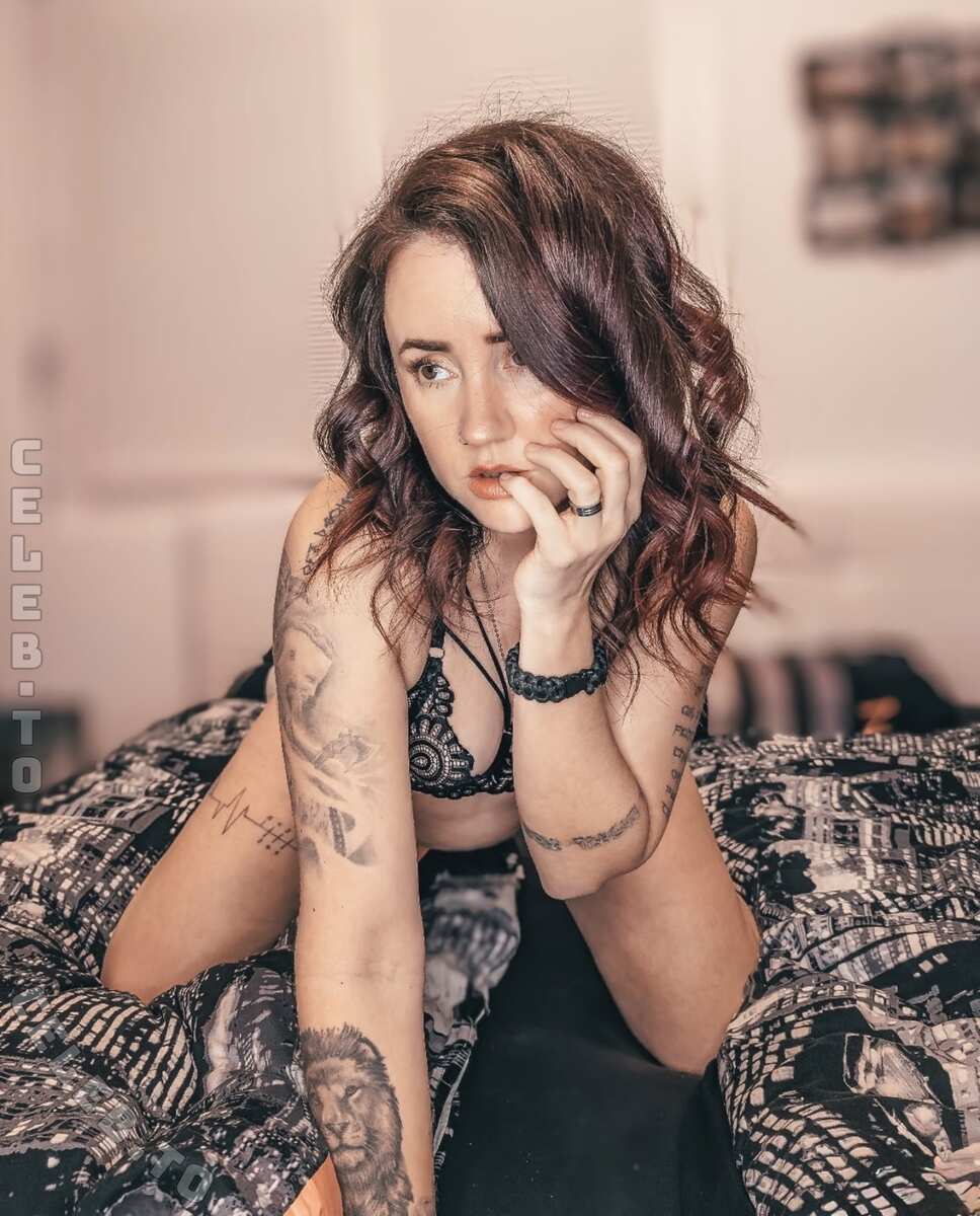 Thaenofficial nude photo 20