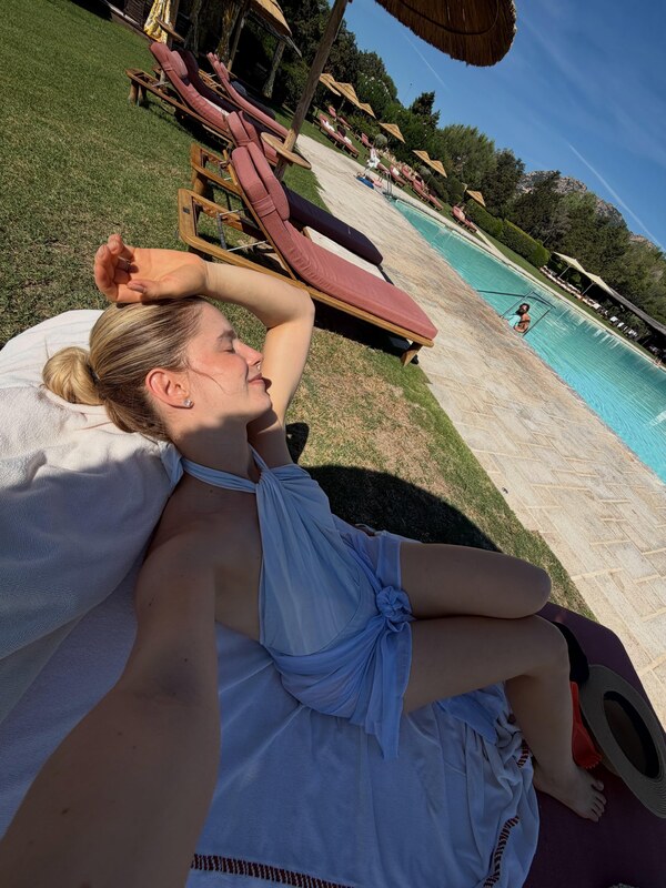 Thaisa Leal nude photo 6