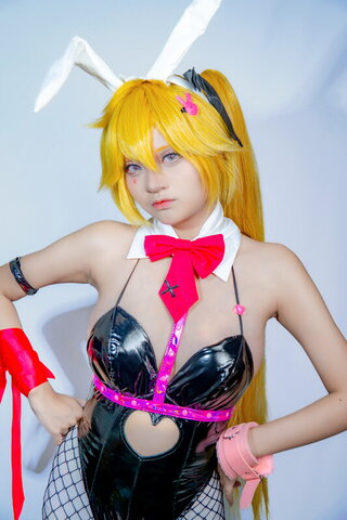 thaniaasc nude photo 5
