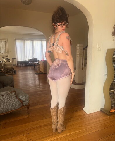 thatgirlsedona nude photo 1