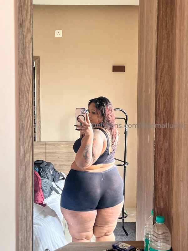 @Thatmalluchic nude photo 3