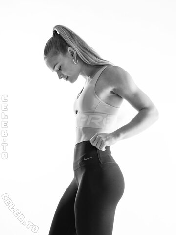 Thatsvroni nude photo 15