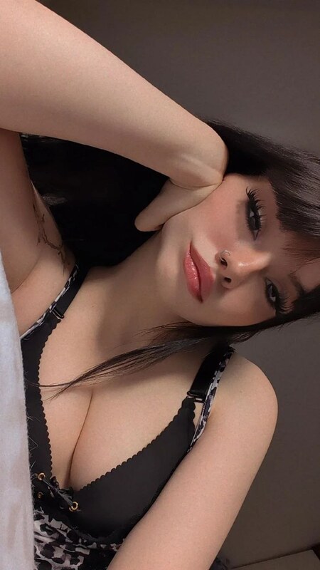 theakaleina nude photo 2