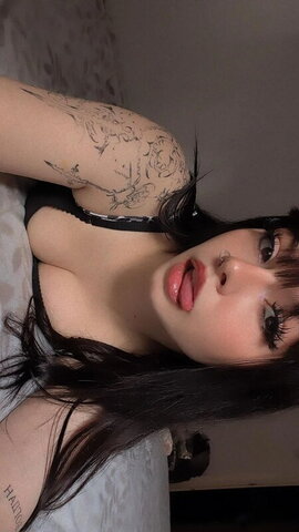 theakaleina nude photo 17