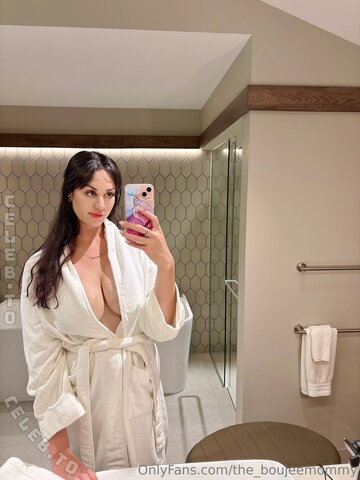 the_boujeemommy nude photo 10