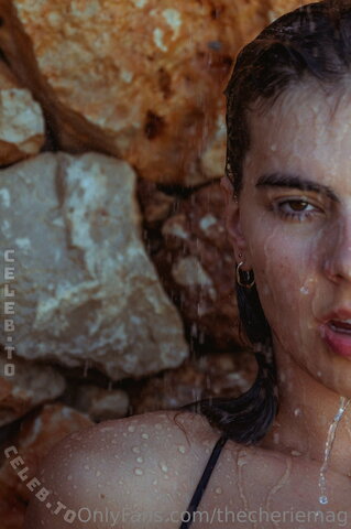 thecheriemag photo 2