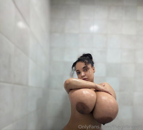 Thegirlinred0 nude photo 10