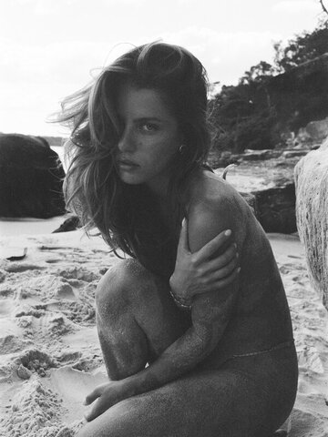 Theopisti Pourliotopoulou nude photo 2