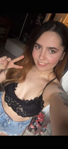 ThePianoDragon_ Hot (1 photo)