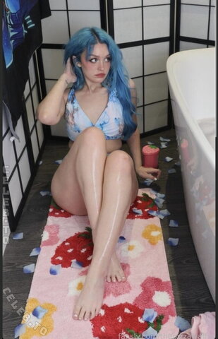 thepizzawaffle nude photo 17