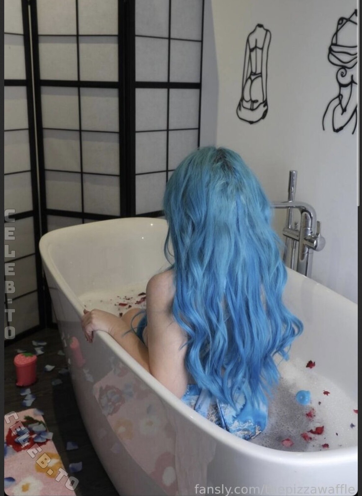 thepizzawaffle nude photo 11