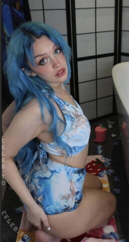 thepizzawaffle nude photo 1