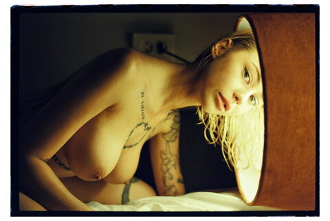 @the.poli.ce nude photo 6