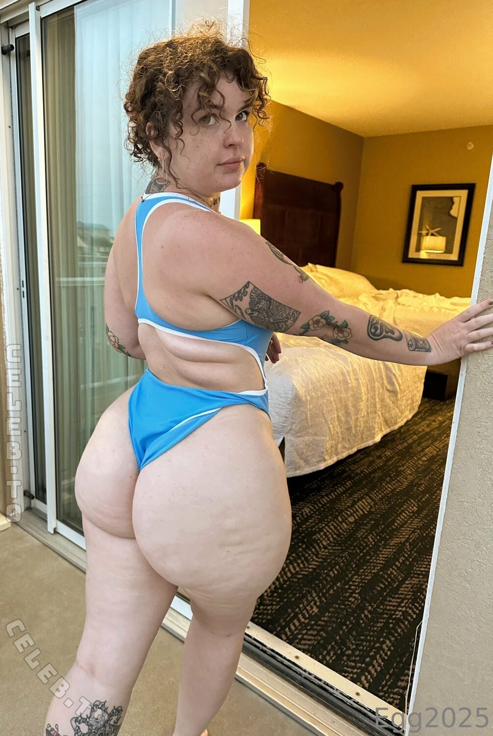 therealegg2025 nude photo 1