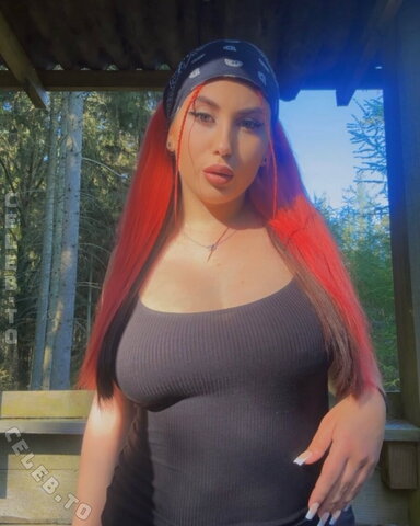 TheRedLucy Hot (1 photo)