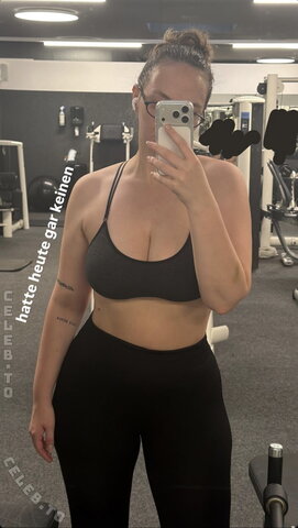Theresa Ziegler – Gym outfit