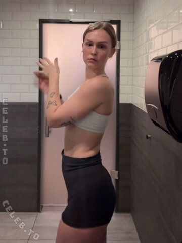 TheresaKirchner nude photo 3