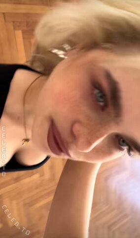 Theresa.vth nude photo 5