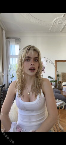 Theresa.vth – New TikTok of her wet white shirt