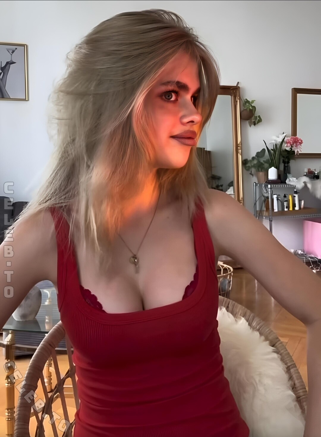 Theresa.vth nude photo 2