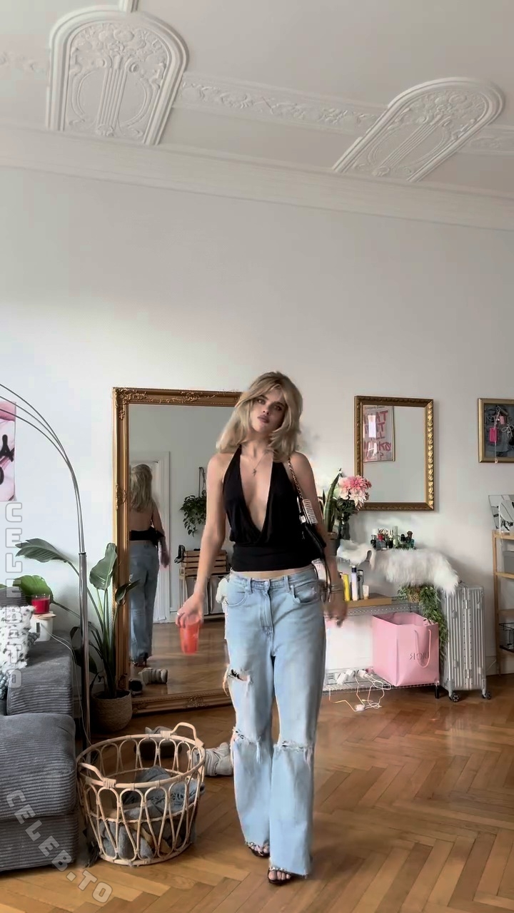 Theresa.vth nude photo 2