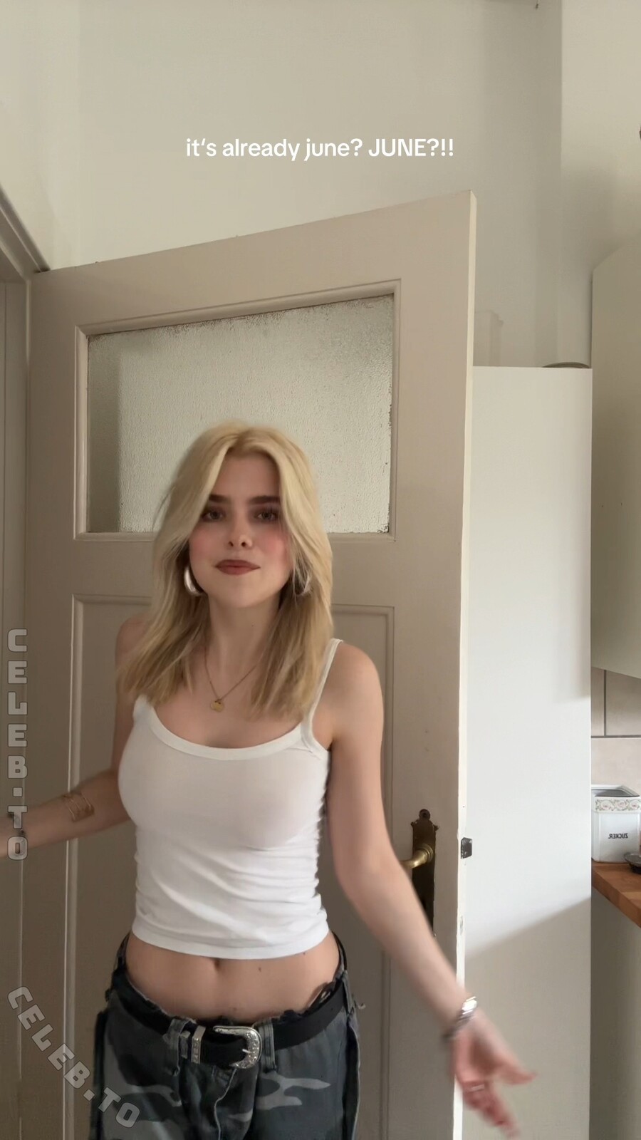 Theresa.vth nude photo 1