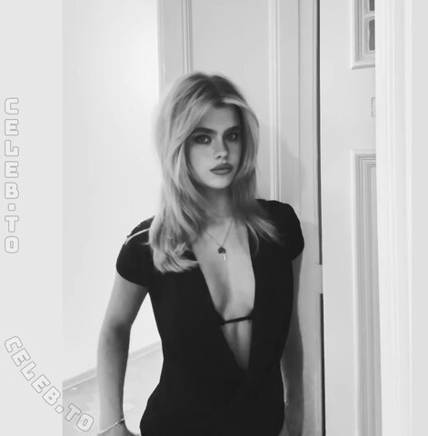 Theresa.vth nude photo 7