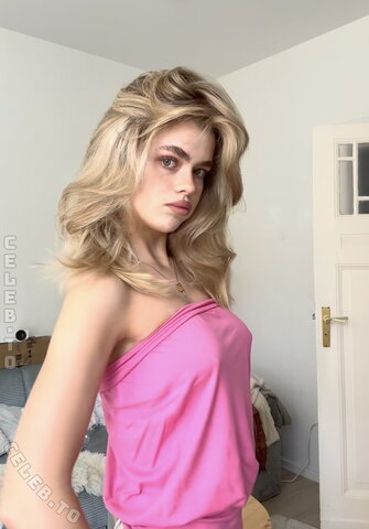 Theresa.vth nude photo 18