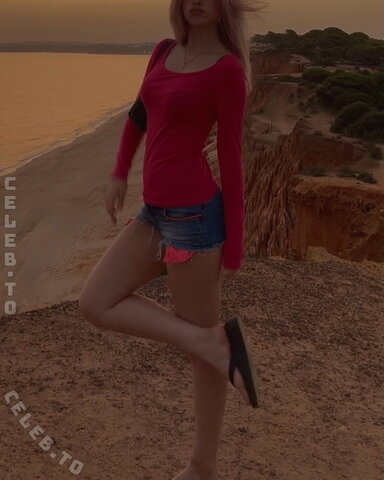 Theresa.vth nude photo 15