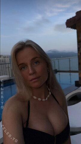 Therese Gudmundsen nude photo 12