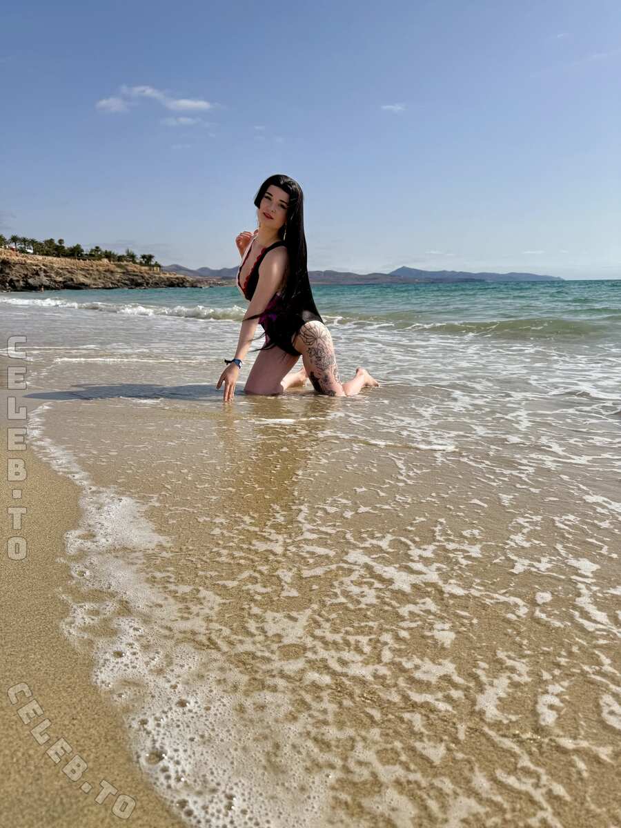 Therlyen nude photo 14