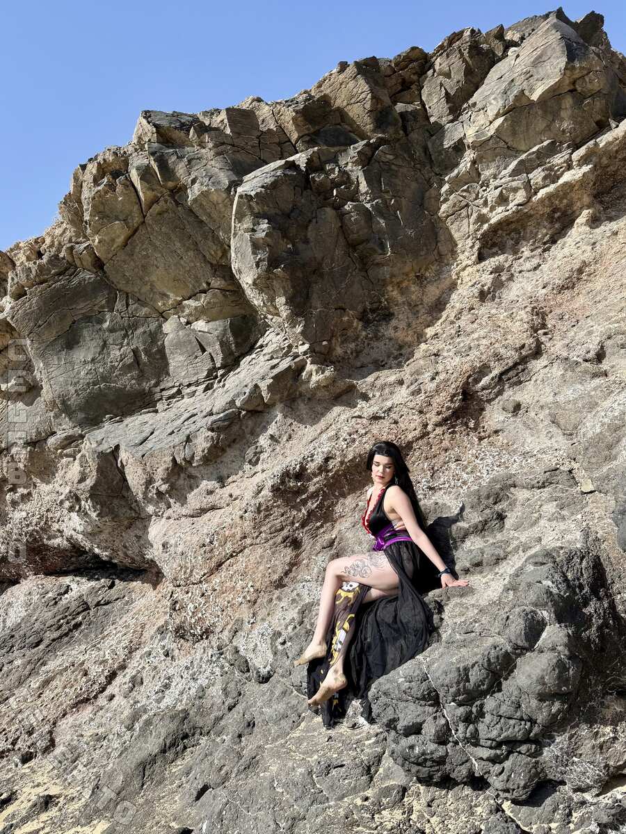 Therlyen nude photo 18