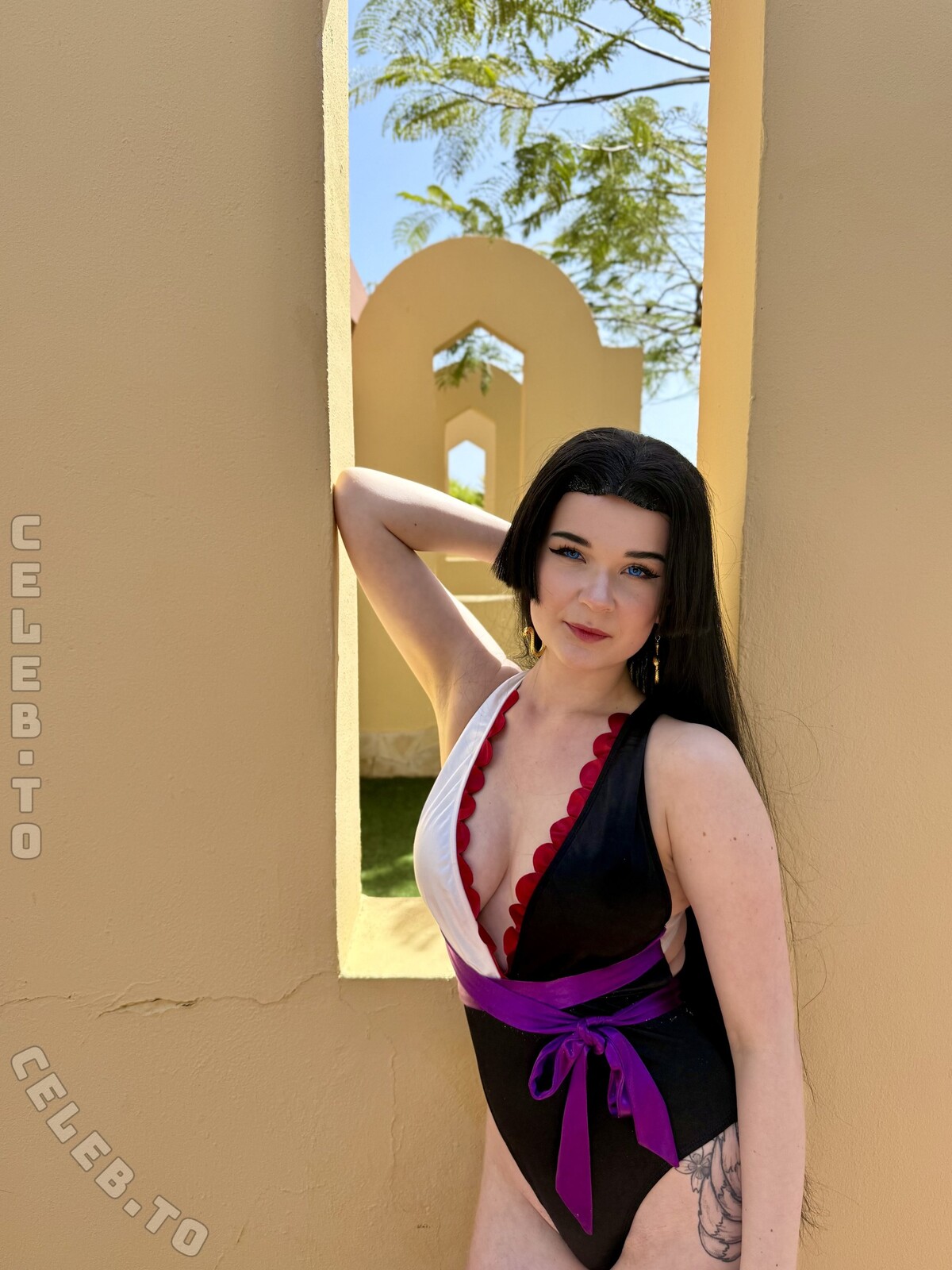 Therlyen nude photo 2