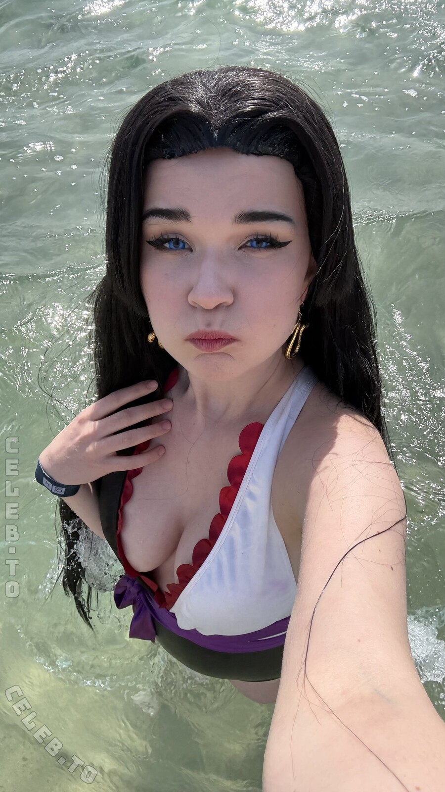 Therlyen nude photo 14