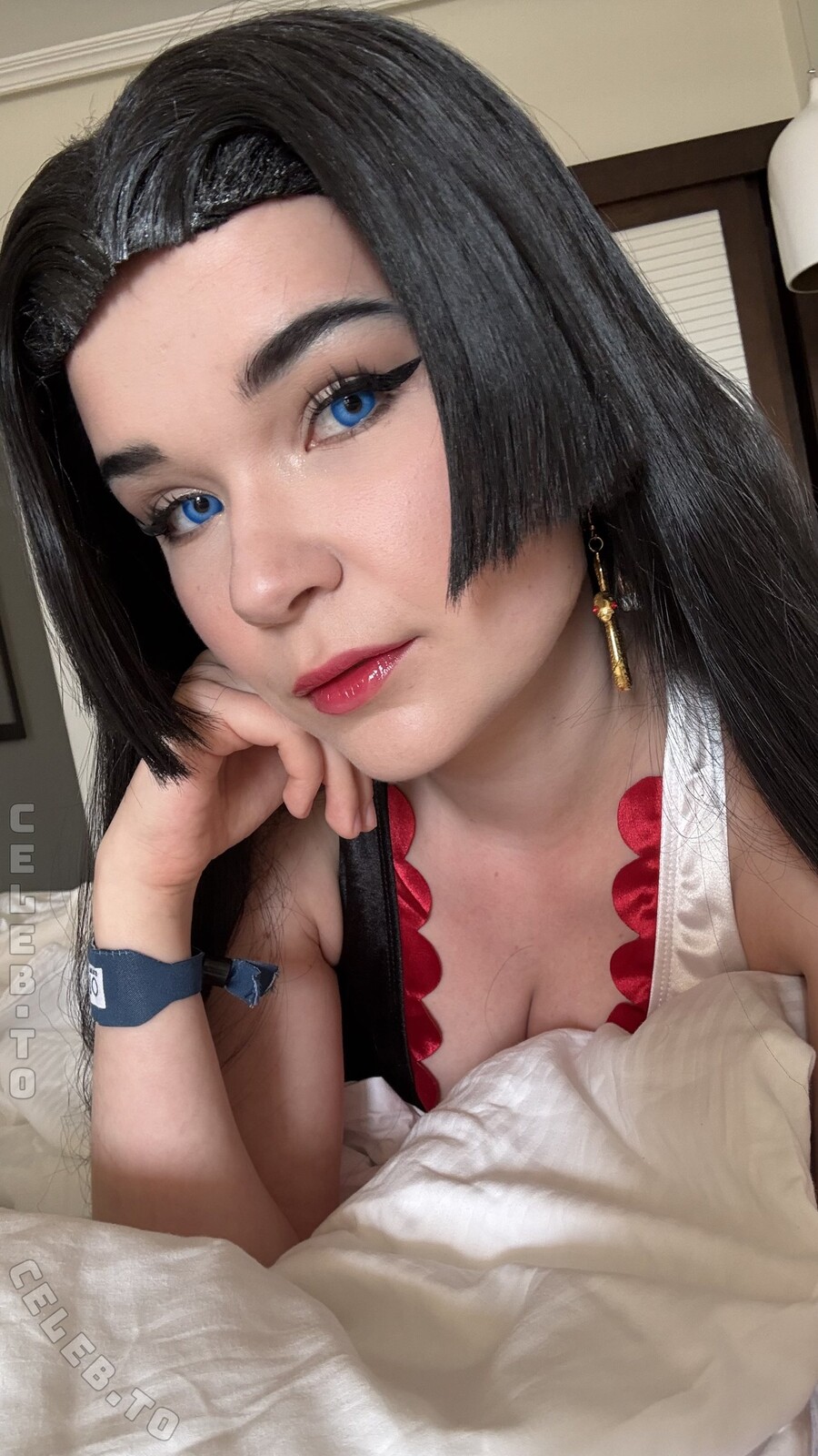 Therlyen nude photo 20