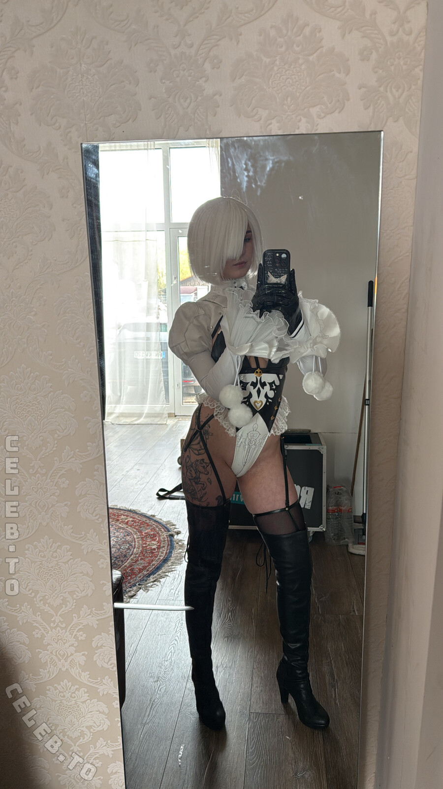 Therlyen nude photo 7