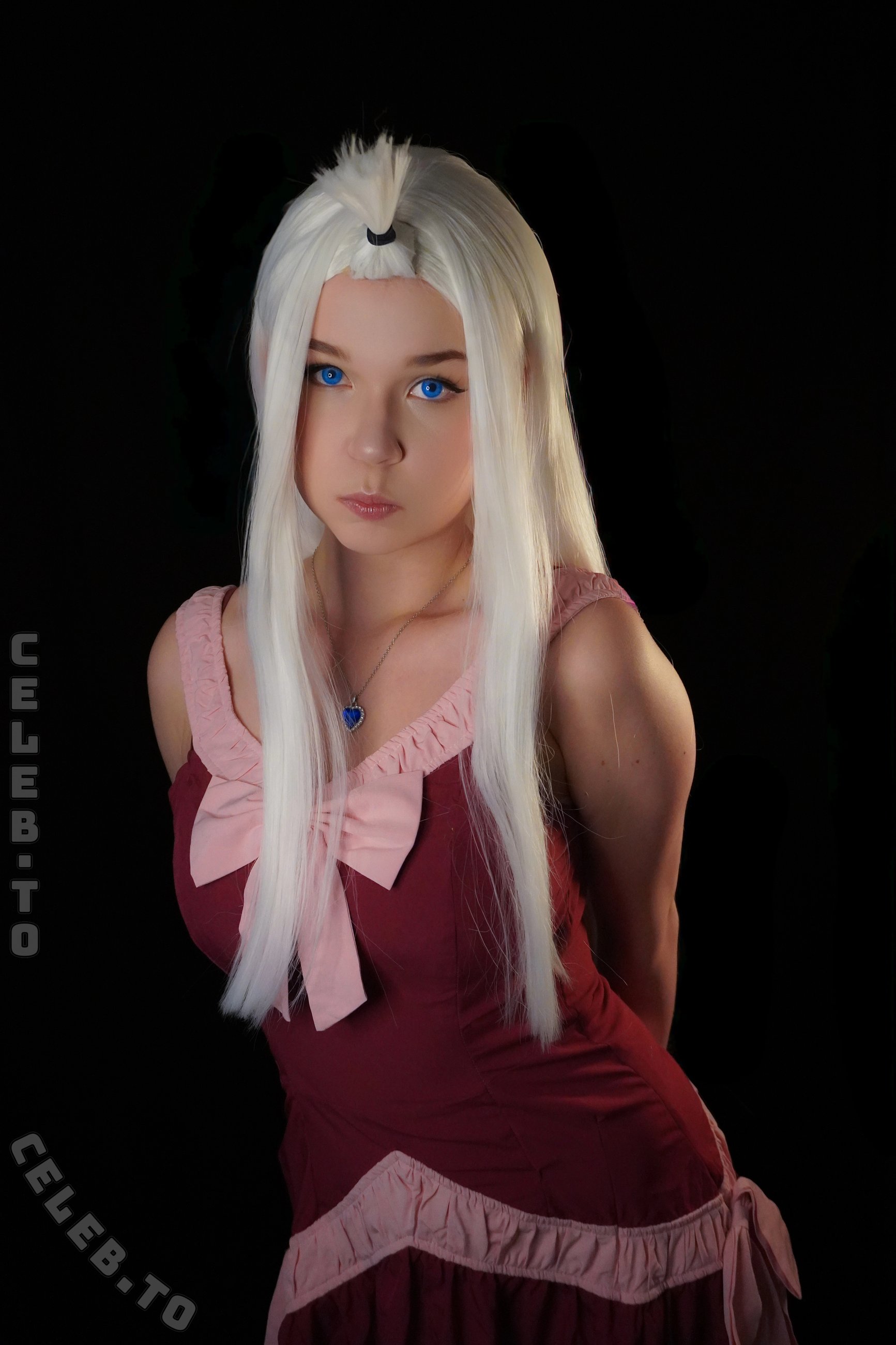 Therlyen nude photo 1