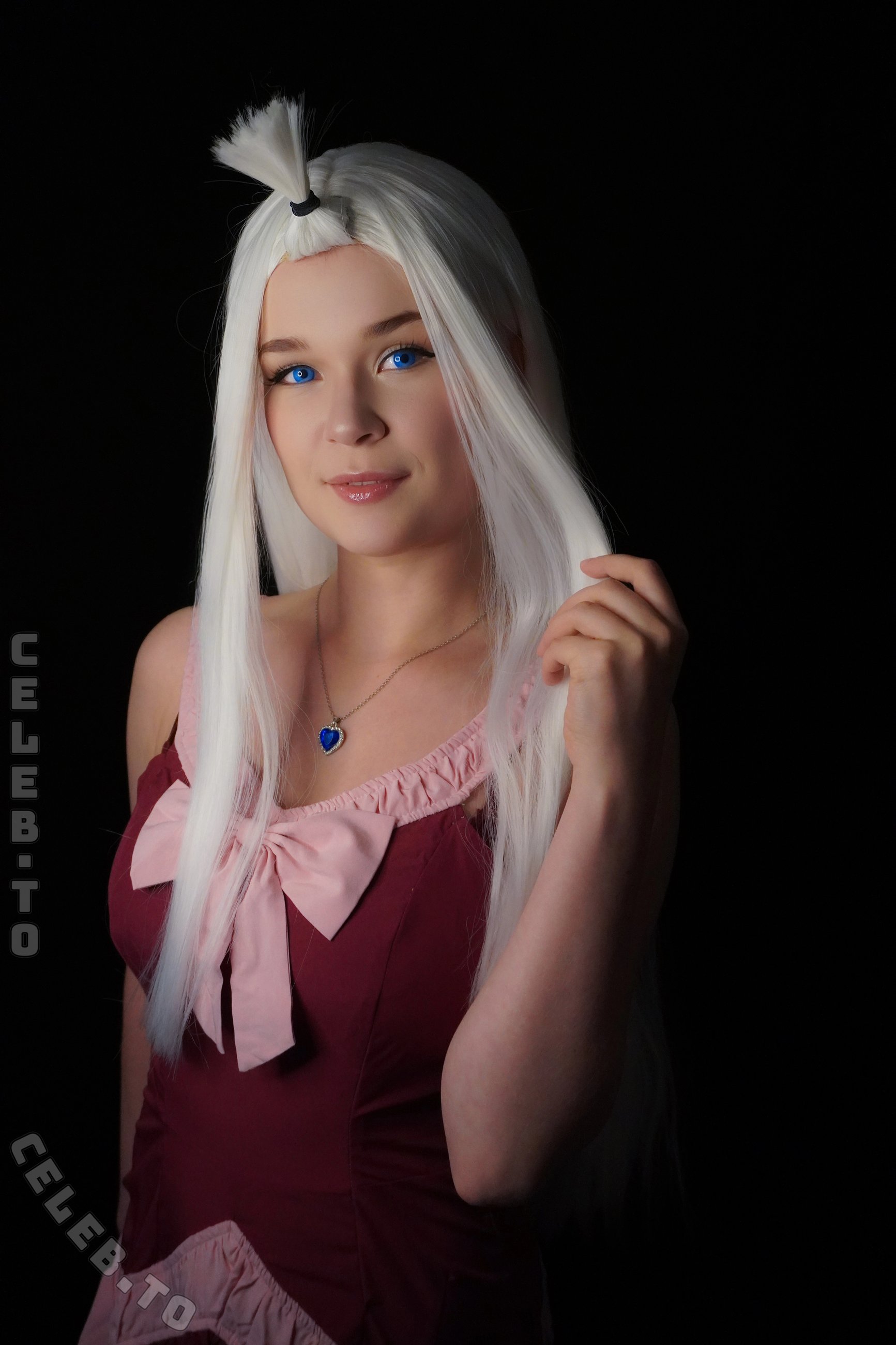 Therlyen nude photo 5