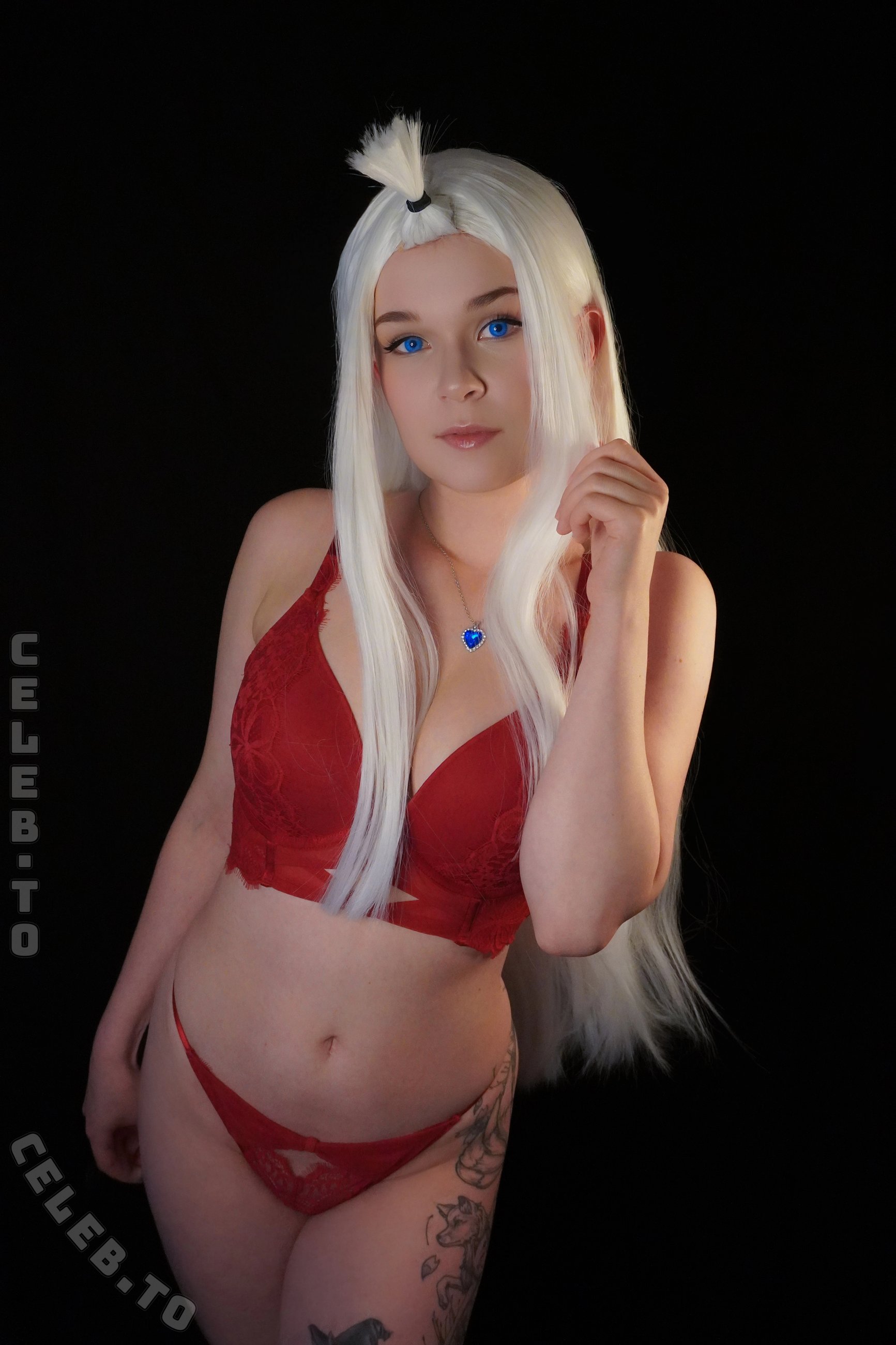 Therlyen nude photo 9