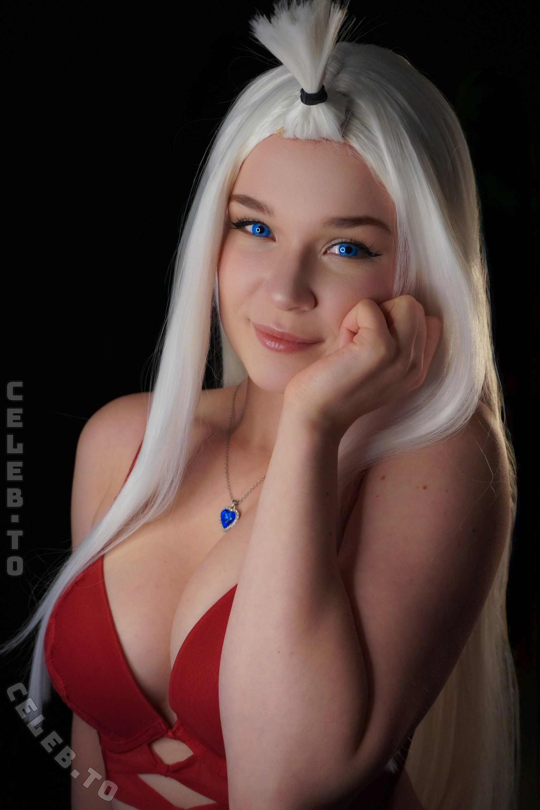 Therlyen nude photo 10