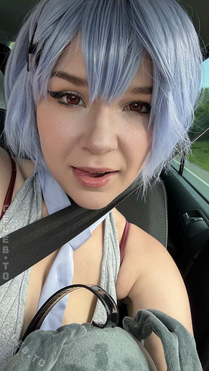 Therlyen nude photo 4