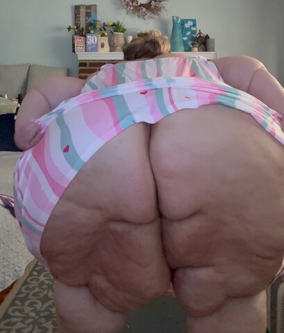 therosypeach nude photo 2