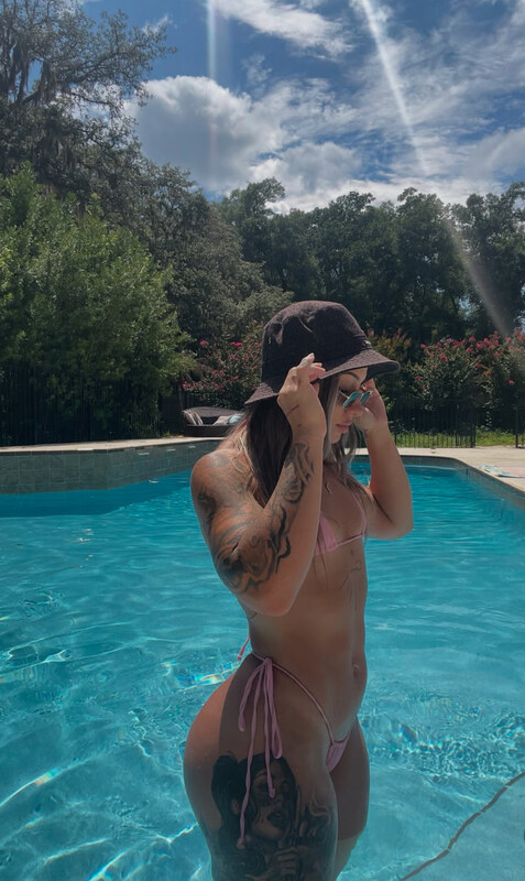 therussianbarbie nude photo 2